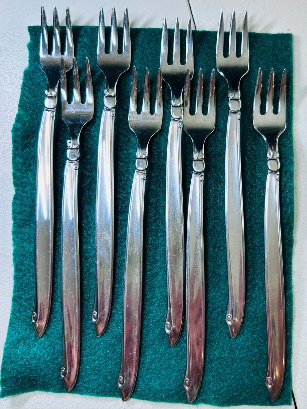 Vintage Community Polished Silver Stainless Salad/Dessert Forks - Set of 8
